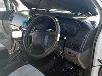 Nissan Elgrand 1998 годаfor4 500 000 тг. в Алматы