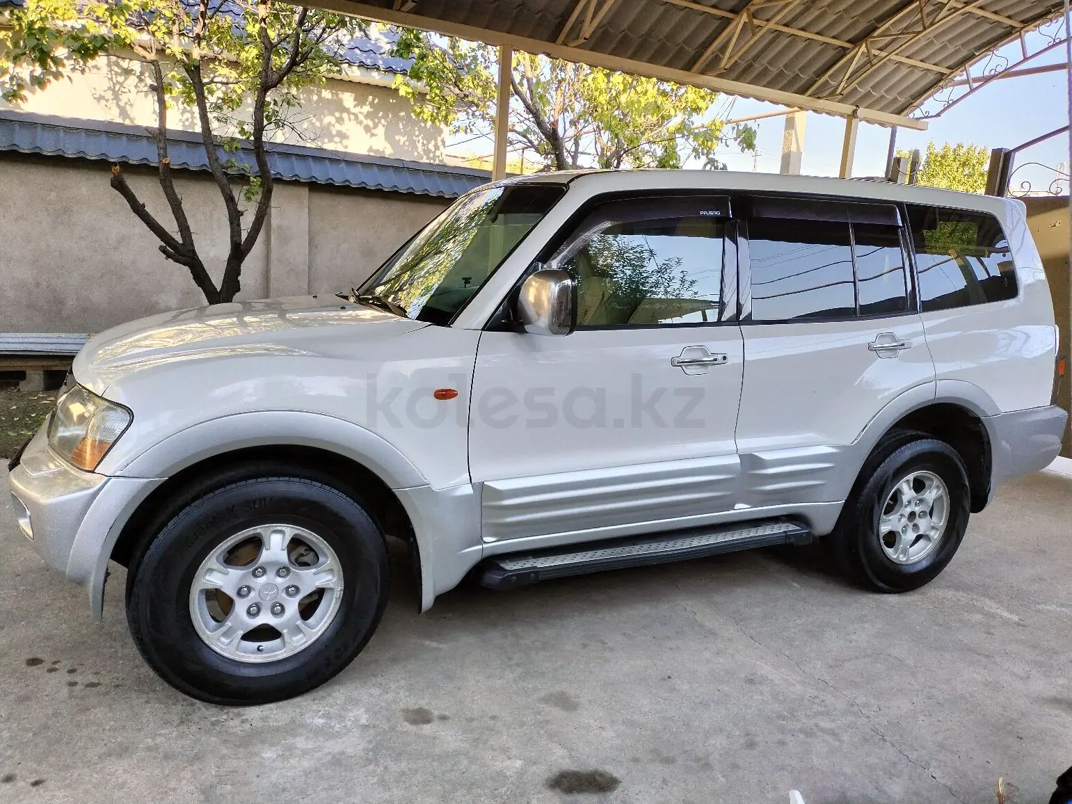 Mitsubishi Pajero, 2001