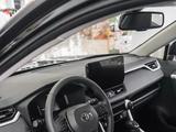 Toyota RAV4 Luxe 2025 года за 20 790 000 тг. в Астана – фото 4
