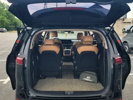 Kia Carnival 2022 года за 20 500 000 тг. в Шымкент – фото 10