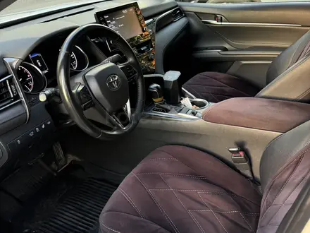 Toyota Camry 2021 года за 14 500 000 тг. в Астана – фото 11