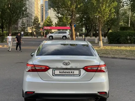 Toyota Camry 2021 года за 14 500 000 тг. в Астана – фото 6