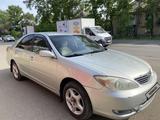 Toyota Camry 2004 годаүшін5 500 000 тг. в Усть-Каменогорск – фото 2