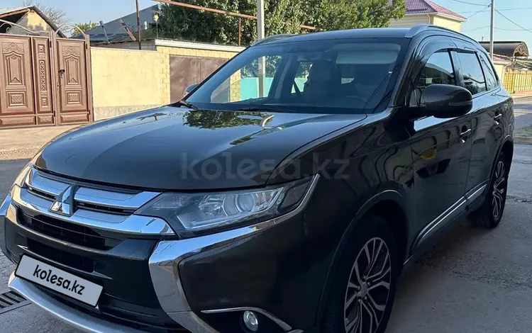 Mitsubishi Outlander 2015 годаfor10 500 000 тг. в Шымкент