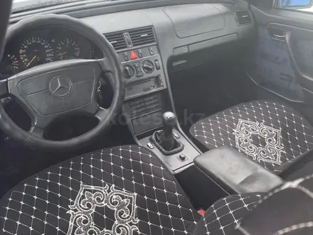 Mercedes-Benz C 180 1995 годаүшін2 000 000 тг. в Уральск – фото 9