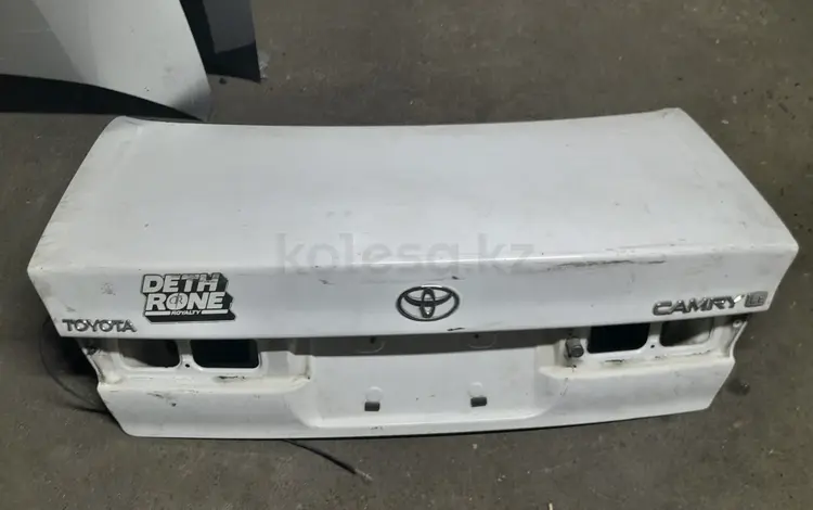 Крышка багажника на Camry 20 за 20 000 тг. в Алматы