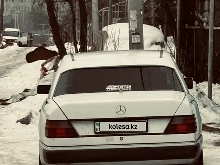 Mercedes-Benz E 230 1991 года за 1 700 000 тг. в Алматы – фото 3