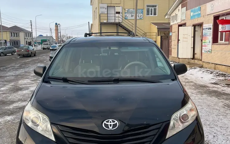 Toyota Sienna 2011 годаfor7 000 000 тг. в Актобе