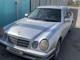 Mercedes-Benz E 200 1997 годаүшін2 000 000 тг. в Лисаковск – фото 3