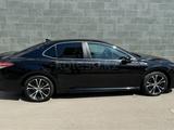 Toyota Camry 2020 года за 12 650 000 тг. в Степногорск – фото 2