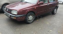 Volkswagen Golf 1993 года за 685 000 тг. в Алматы – фото 2