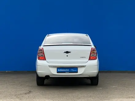 Chevrolet Cobalt 2022 года за 6 930 000 тг. в Алматы – фото 4