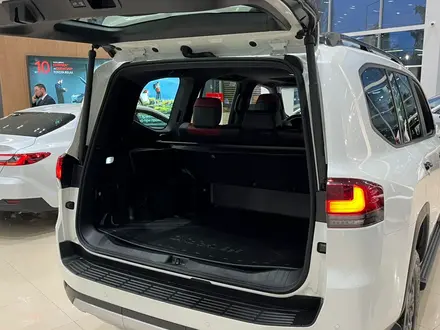Toyota Land Cruiser GR Sport 2025 года за 68 770 500 тг. в Алматы – фото 5