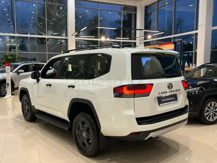 Toyota Land Cruiser GR Sport 2025 года за 68 770 500 тг. в Алматы – фото 14