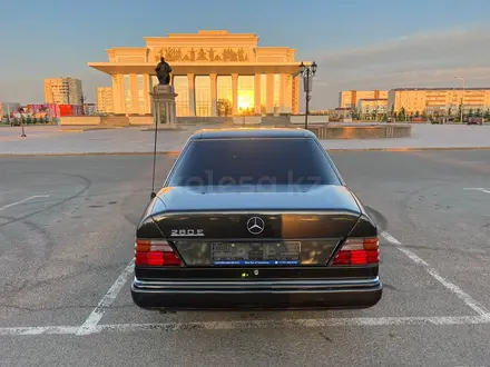 Mercedes-Benz E 280 1993 года за 2 900 000 тг. в Талдыкорган – фото 11