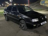 Volkswagen Vento 1992 годаfor1 100 000 тг. в Семей