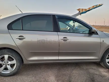 Skoda Rapid 2014 года за 5 500 000 тг. в Караганда – фото 2