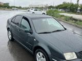 Volkswagen Jetta 2003 года за 2 100 000 тг. в Актау – фото 3