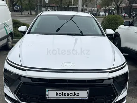 Hyundai Sonata 2023 года за 15 500 000 тг. в Алматы – фото 2