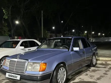 Mercedes-Benz E 230 1992 года за 1 300 000 тг. в Талдыкорган – фото 7