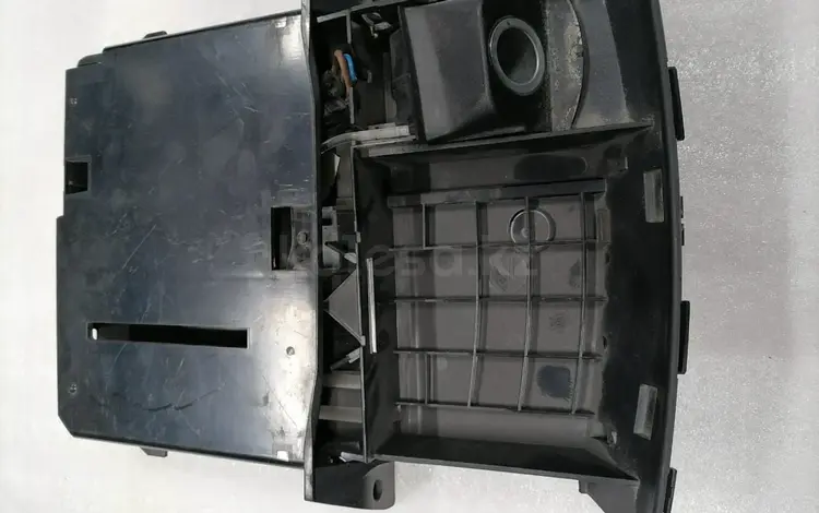 Пепельница передней панели на Mercedes Benz S-class W222 за 80 000 тг. в Алматы