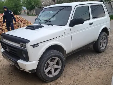 ВАЗ (Lada) Lada 2121 2017 года за 3 000 000 тг. в Сарыкемер