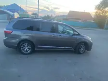 Toyota Sienna, 2019
