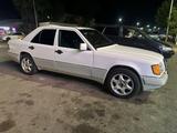 Mercedes-Benz E 220 1994 годаfor2 250 000 тг. в Тараз – фото 2