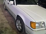 Mercedes-Benz E 220 1994 годаfor2 250 000 тг. в Тараз – фото 3