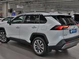Toyota RAV4 Luxe+ 2023 года за 15 290 000 тг. в Алматы – фото 4