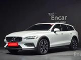 Volvo V60 2021 года за 17 000 000 тг. в Алматы