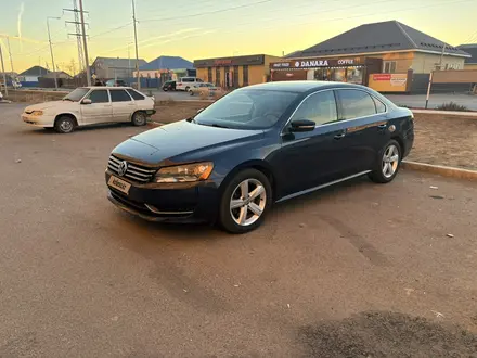 Volkswagen Passat 2013 года за 4 000 000 тг. в Атырау