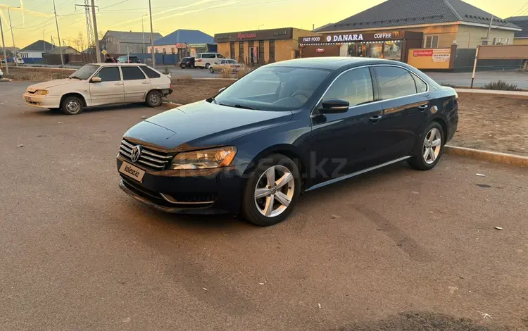 Volkswagen Passat 2013 года за 4 000 000 тг. в Атырау