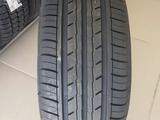 YOKOHAMA 205/60 R16 92H Bluearth ES32 за 31 600 тг. в Алматы