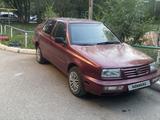 Volkswagen Vento 1996 года за 900 000 тг. в Караганда – фото 2