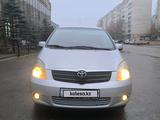 Toyota Corolla Verso 2003 годаfor4 800 000 тг. в Караганда – фото 2