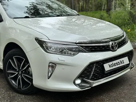 Toyota Camry 2017 года за 13 200 000 тг. в Алматы – фото 2