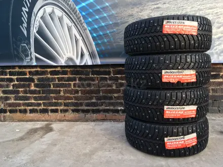 Зимние новые шины Bridgestone/SPIKE-01 за 255 000 тг. в Алматы