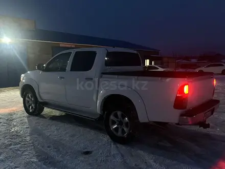 Toyota Hilux 2013 года за 8 000 000 тг. в Уральск – фото 3