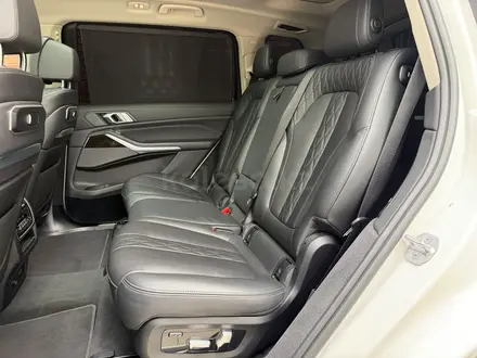 BMW X7 2023 года за 55 000 000 тг. в Астана – фото 19