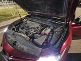 Toyota Camry 2017 года за 9 000 000 тг. в Атырау – фото 2