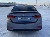 Hyundai Accent 2018 года за 5 700 000 тг. в Караганда – фото 2