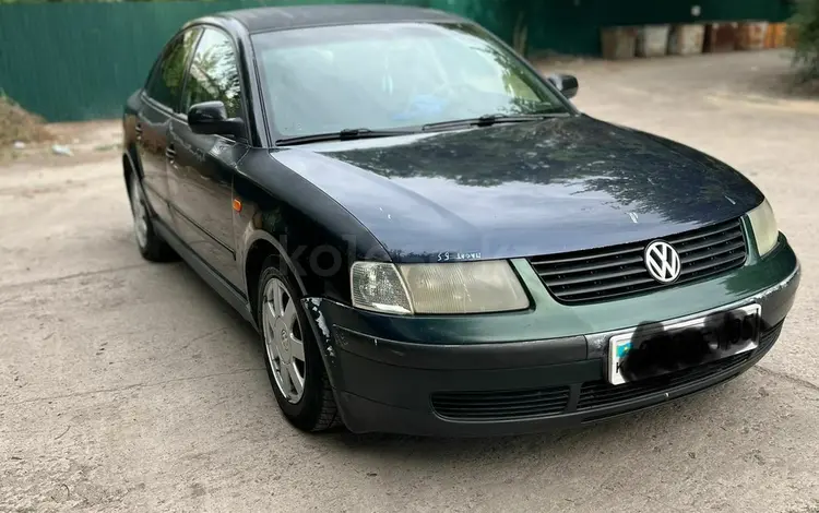 Volkswagen Passat 1998 годаүшін1 200 000 тг. в Алматы