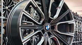 BMW на 20 новые диски за 300 000 тг. в Астана