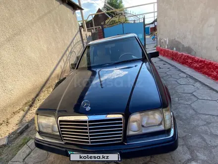 Mercedes-Benz E 220 1994 года за 2 500 000 тг. в Шу