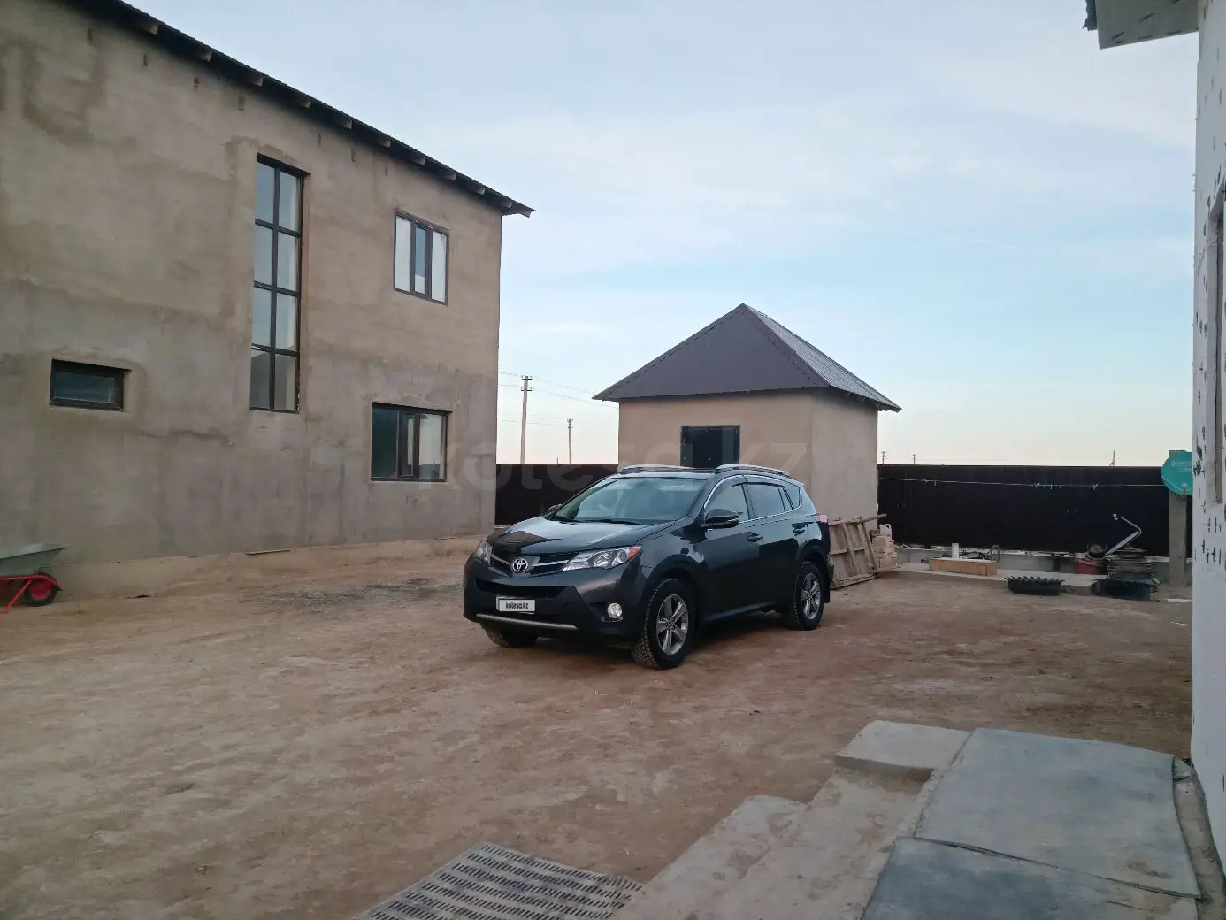 Toyota RAV4, 2015