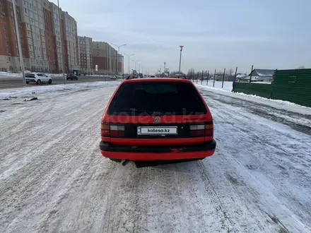 Volkswagen Passat 1991 года за 1 200 000 тг. в Астана – фото 4