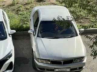 Mitsubishi Diamante, 1996