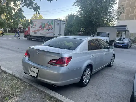 Toyota Avalon 2005 года за 6 400 000 тг. в Алматы – фото 2