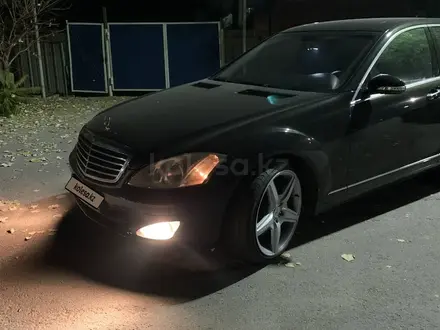 Mercedes-Benz S 500 2006 года за 7 000 000 тг. в Алматы – фото 4